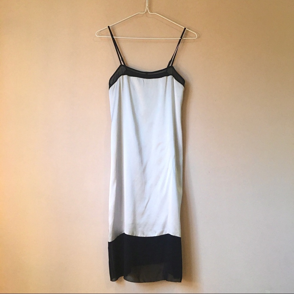 🤍🖤 Silk Slip 🖤🤍